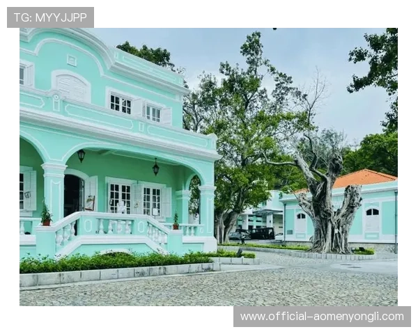 澳门英皇娱乐场所在哪里以及附近有哪些著名的旅游景点和交通便利设施